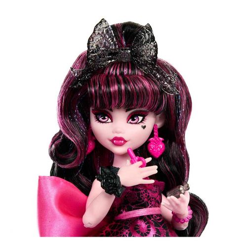 Muñeca Monster High Baile Draculaura HNF