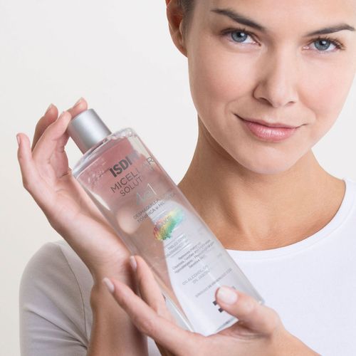 Agua Micelar Isdin Micellar Solution 4 en 1 400ml